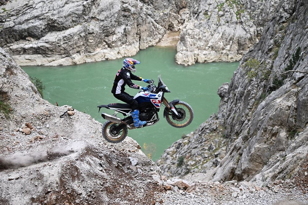 Red Bull Φαραγγι Τουρκία Skoda Fabia Rally BMW F900 GS