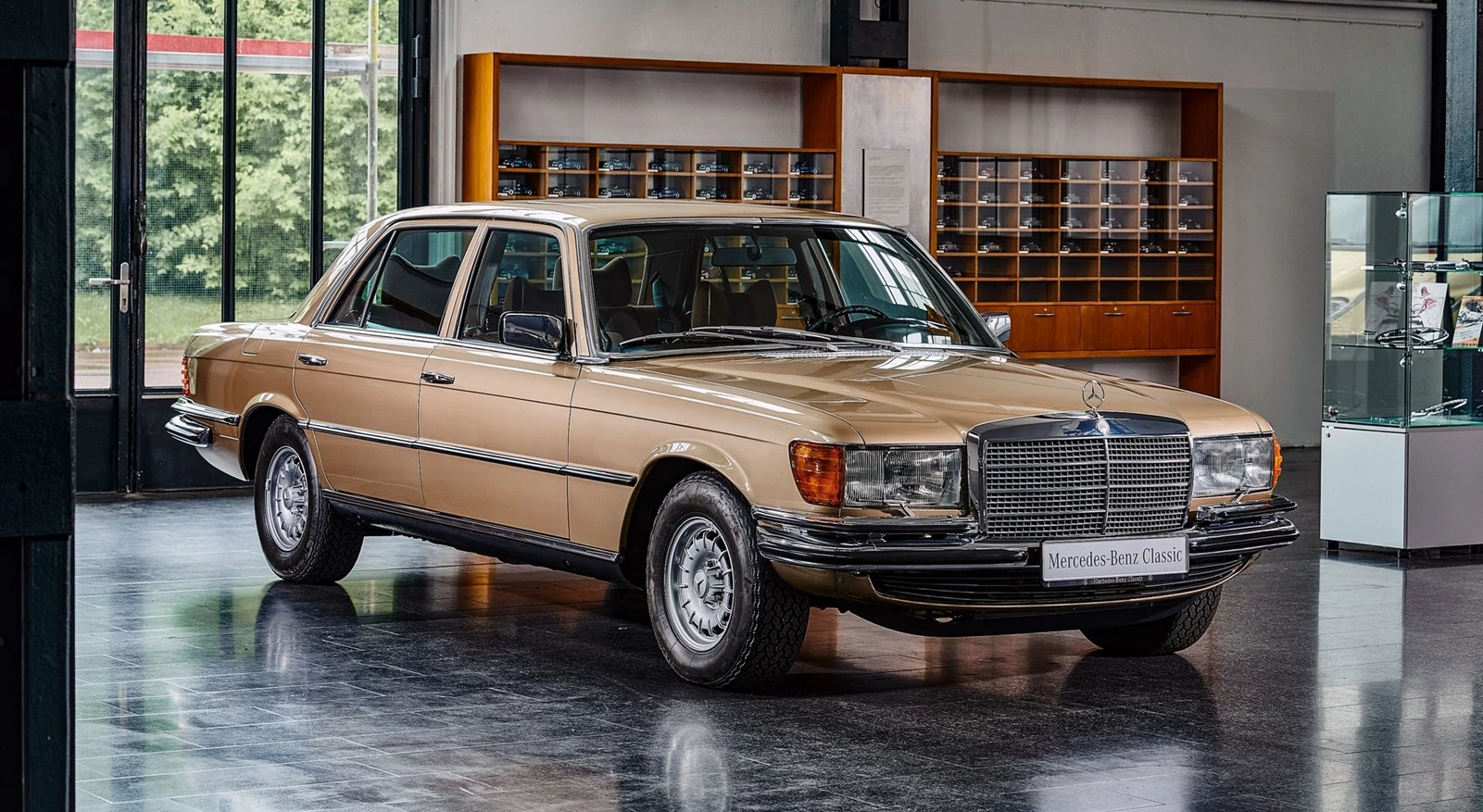 Mercedes-Benz 140 χρόνια επέτειος Mercedes-Benz 450 SEL 6.9