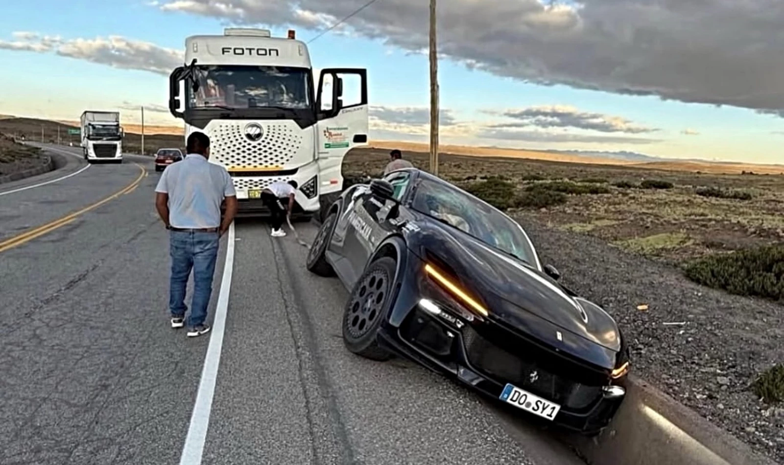Ferrari Purosangue διάσχιση Panamericana