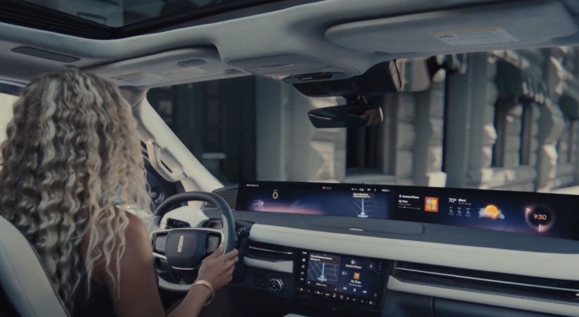 Lincoln Navigator Serena Williams ad