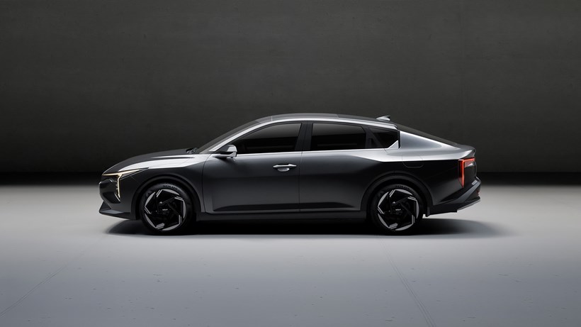 Kia K4
