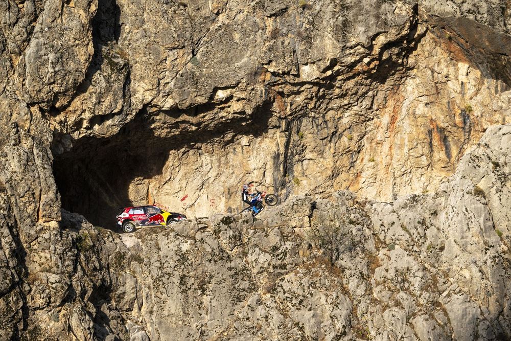 Red Bull Φαραγγι Τουρκία Skoda Fabia Rally BMW F900 GS