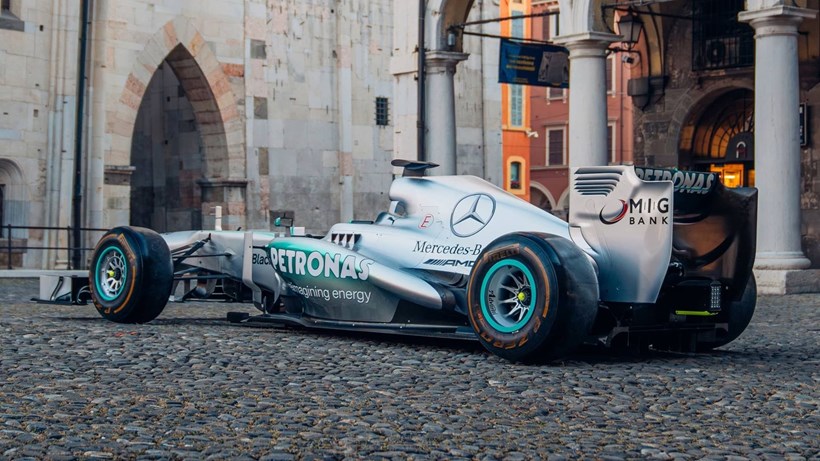 Mercedes F1 W04