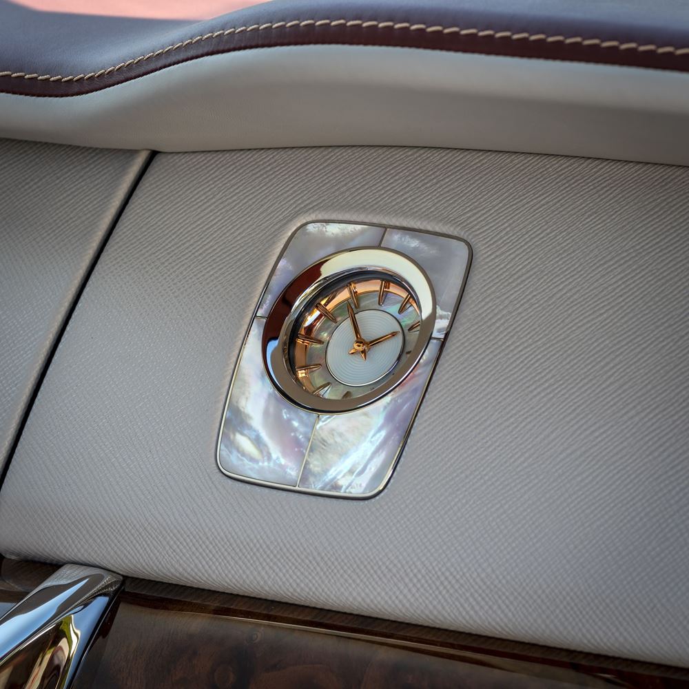 Rolls-Royce Cullinan Pearl Rose