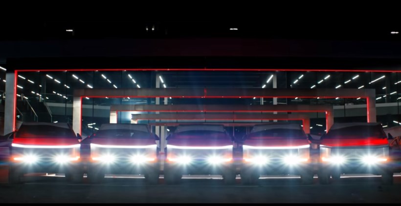 Tesla Cybertruck Light Show