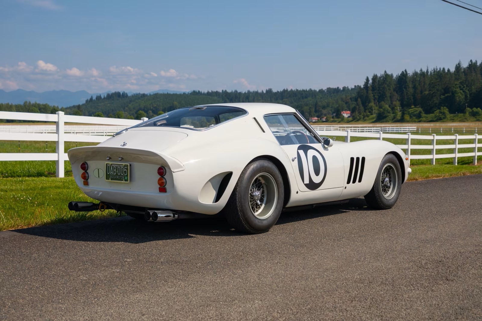 Ferrari 250 GTO Bianco Speciale Mecum