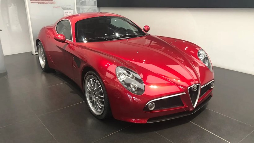 Alfa Romeo 8C Competizione