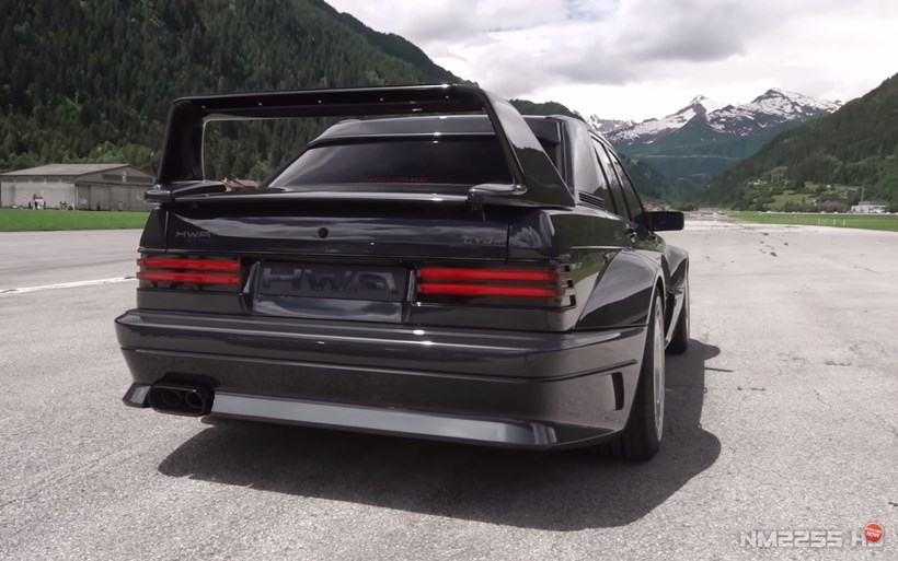 HWA EVO Restomod Mercedes 190E