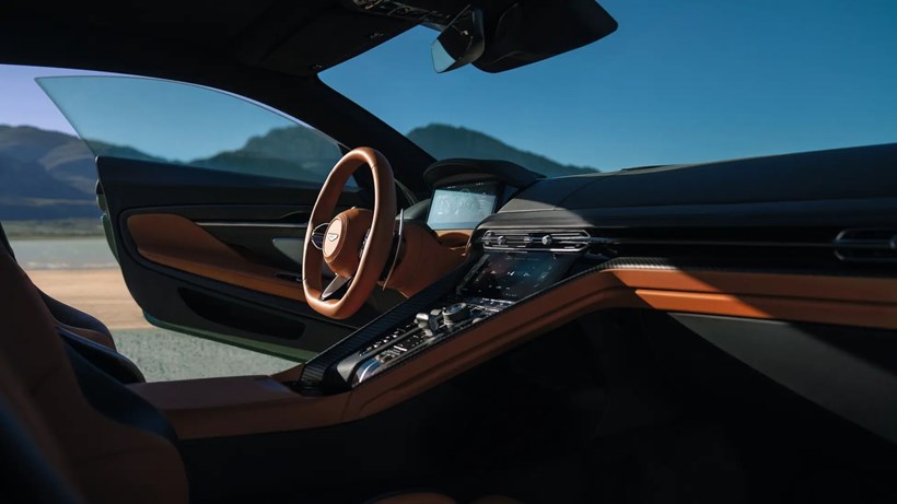Aston Martin DB12 2023