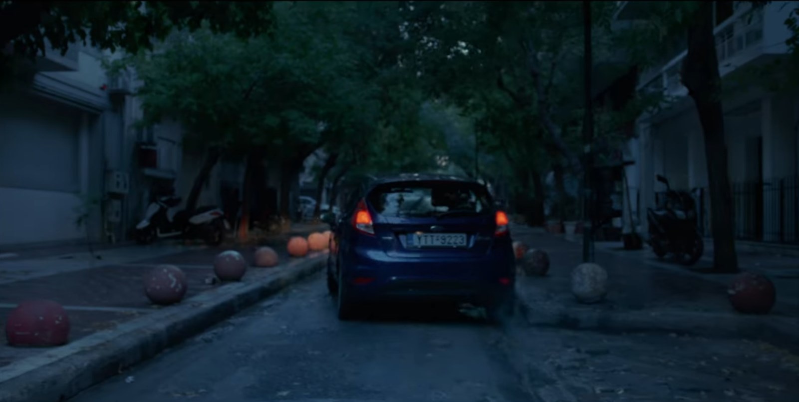 Toyota διαφήμιση ΔΙΟΤΙΜΑ ενδοοικογενειακή βία