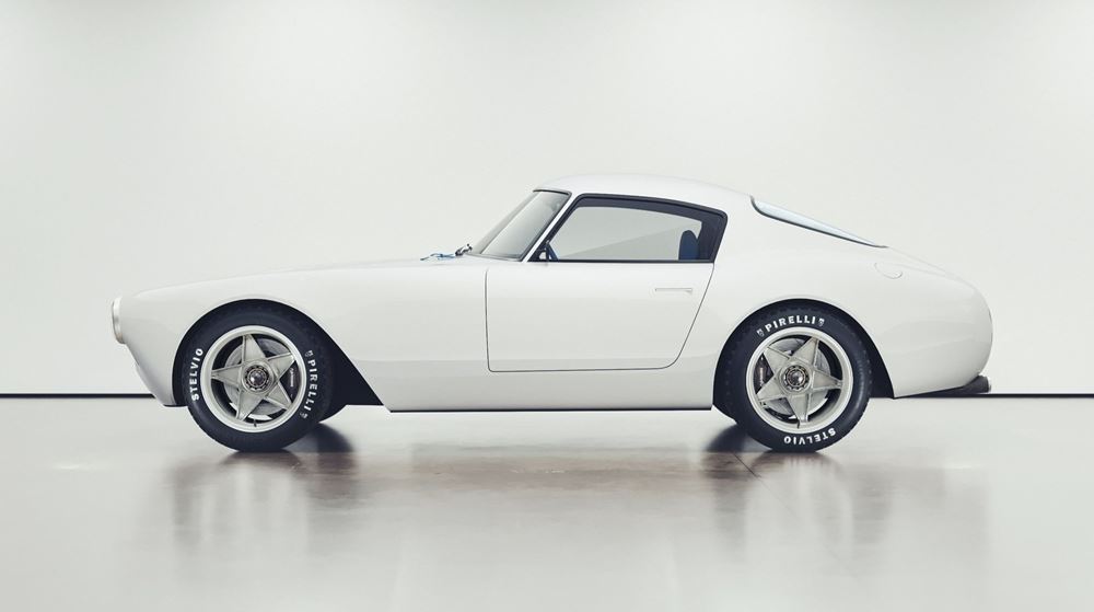 Ventitude Ferrari 250GT Restomod