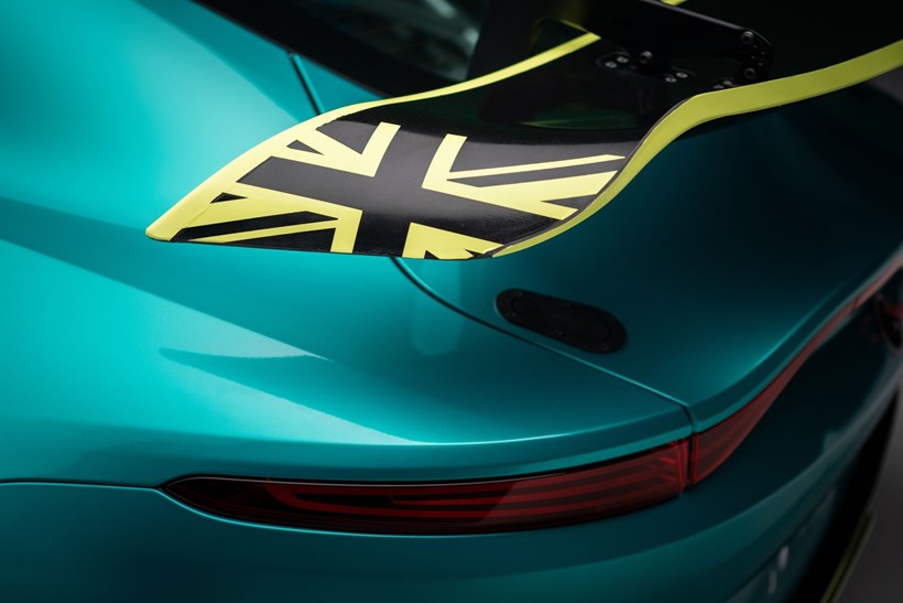 Aston Martin Vantage GT4