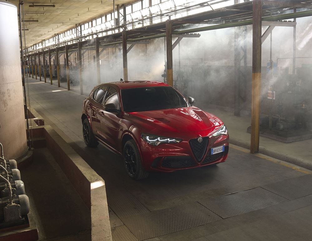Alfa Romeo Stelvio Quadrifoglio Collezione