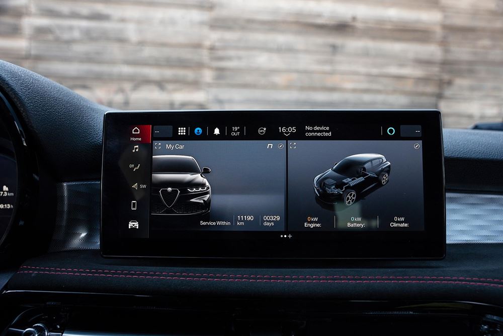 Alfa Romeo PHEV Q4