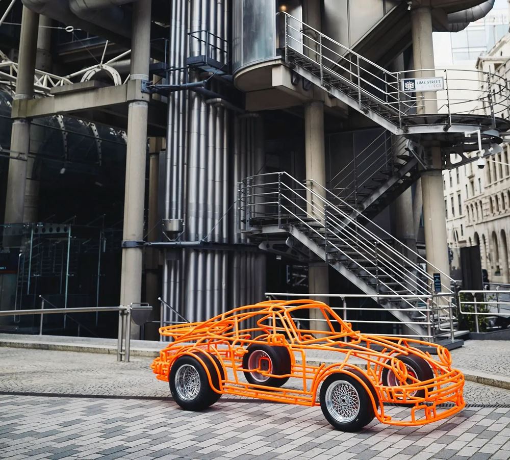 Porsche γλυπτό 240.000 ευρώ
