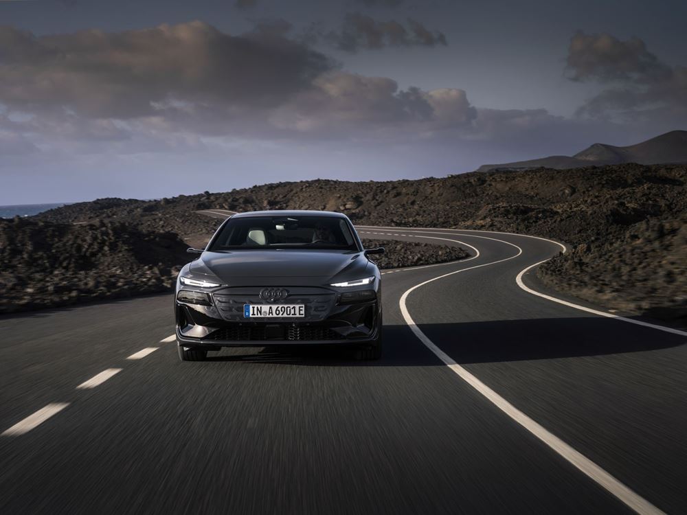  ;Audi A6 e-tron Avant