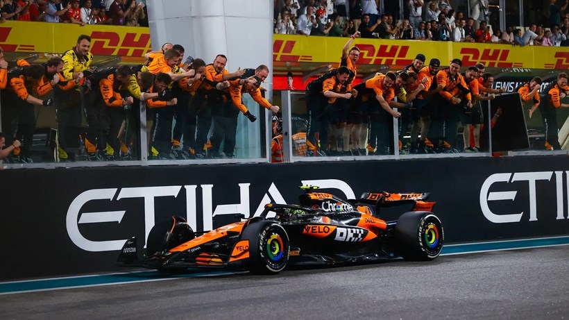 McLaren πρωταθλήτρια πανηγυρισμοί