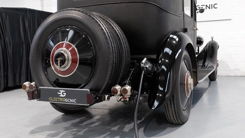 Rolls-Royce Phantom II Electrogenic Jason Momoa