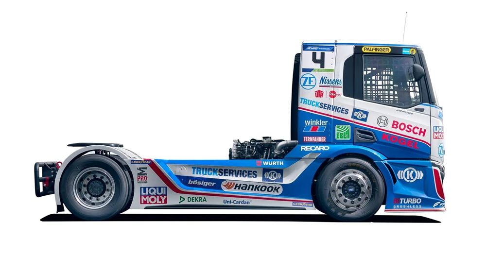 Iveco S-Way Hahn Racing