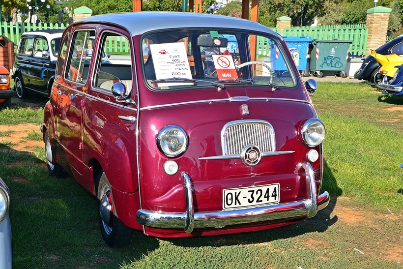 Alimos Classic Car Sunday