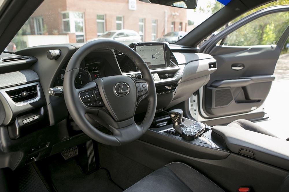 Lexus UX250h περιπολικό αστυνομίας Δήμος Πυλαίας-Χορτιάτη