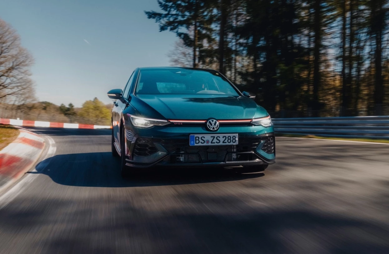 VW Golf GTI EDITION 50 Nurburgring
