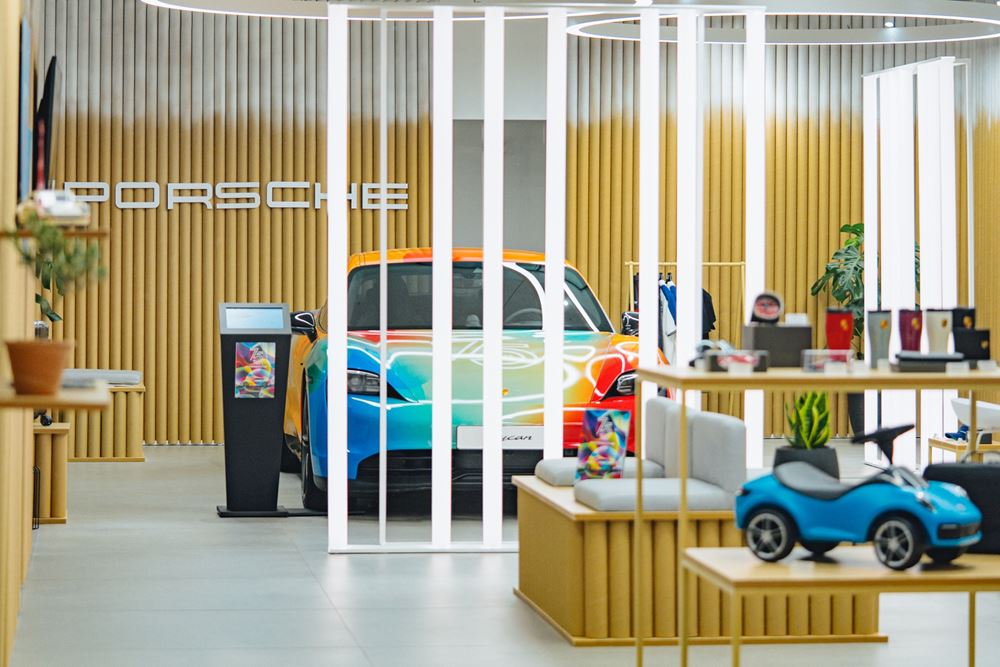 Porsche Golden Hall pop-up store