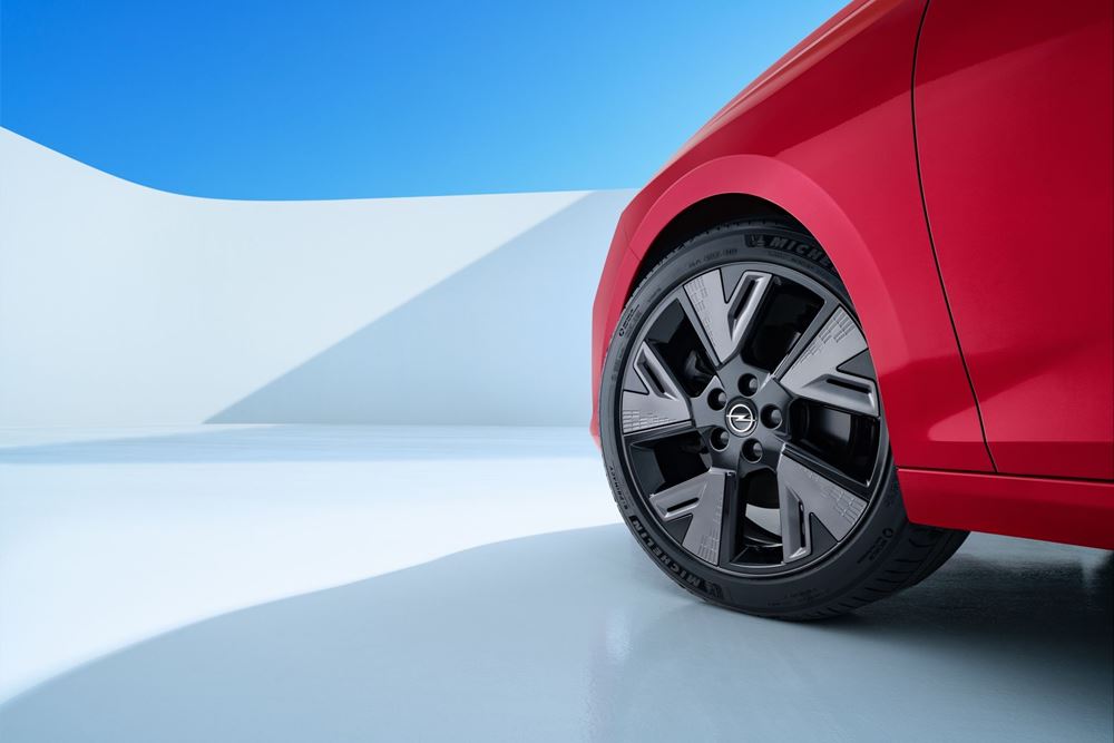 Το πρώτο ηλεκτρικό Opel Astra