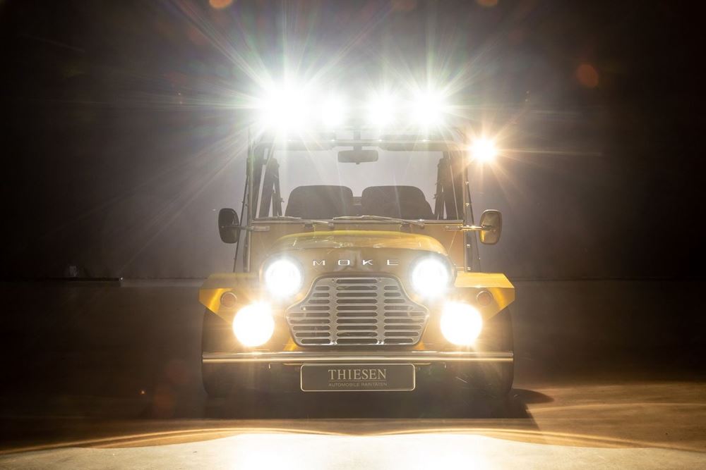 Mini Moke εξάτροχο θηρίο