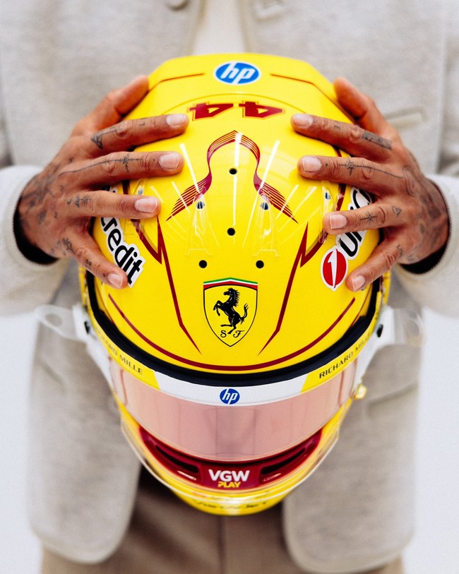 Hamilton Ferrari κράνος