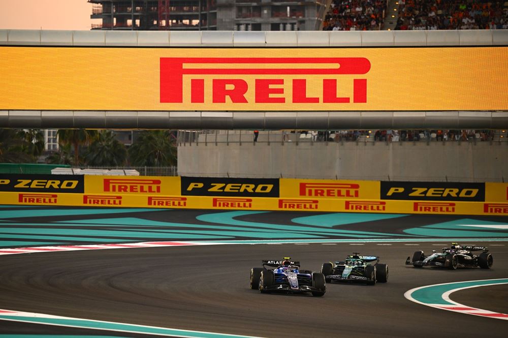 F1 GP Άμπου Ντάμπι Αγώνας Κυριακής