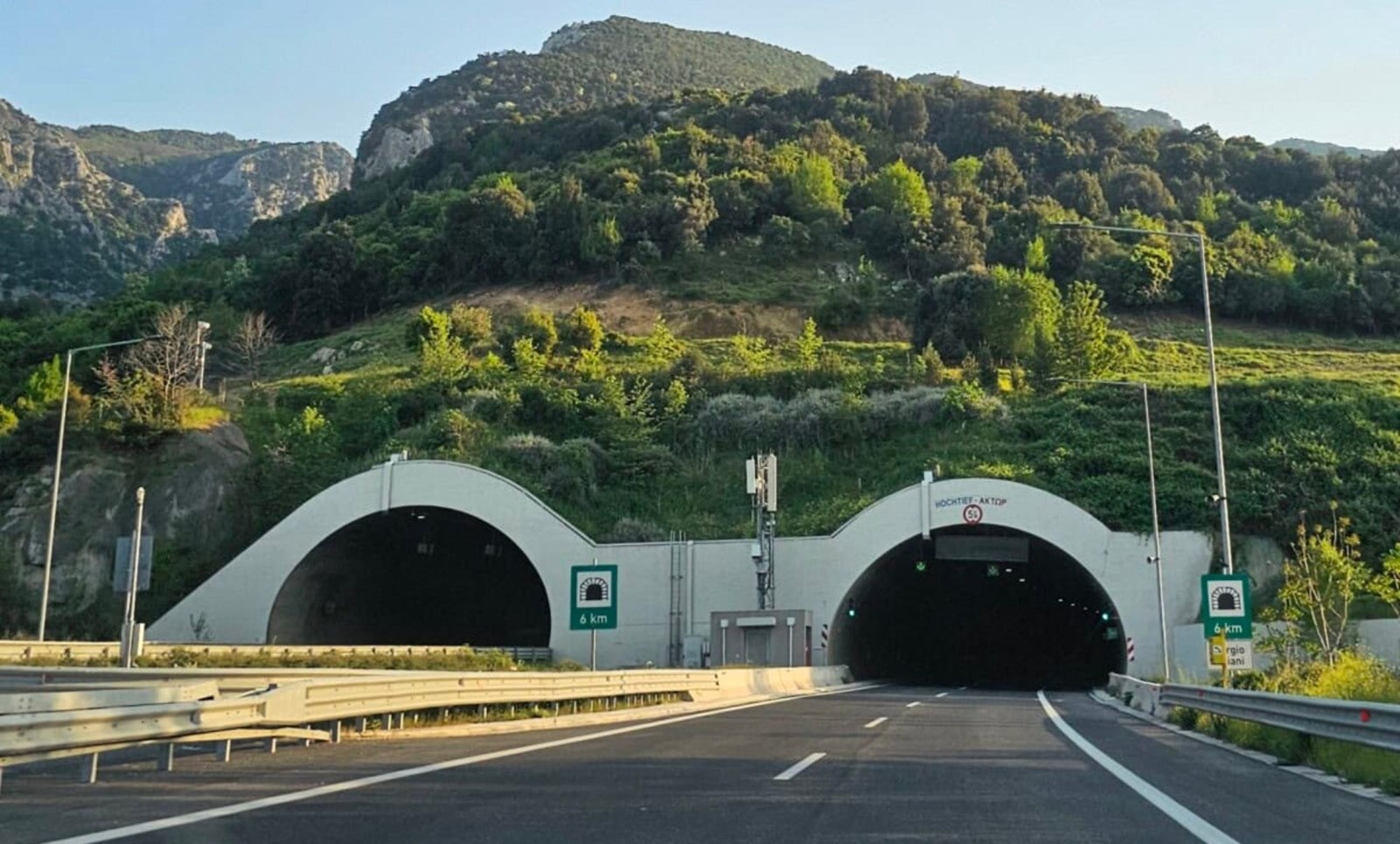 σήραγγα Τεμπών