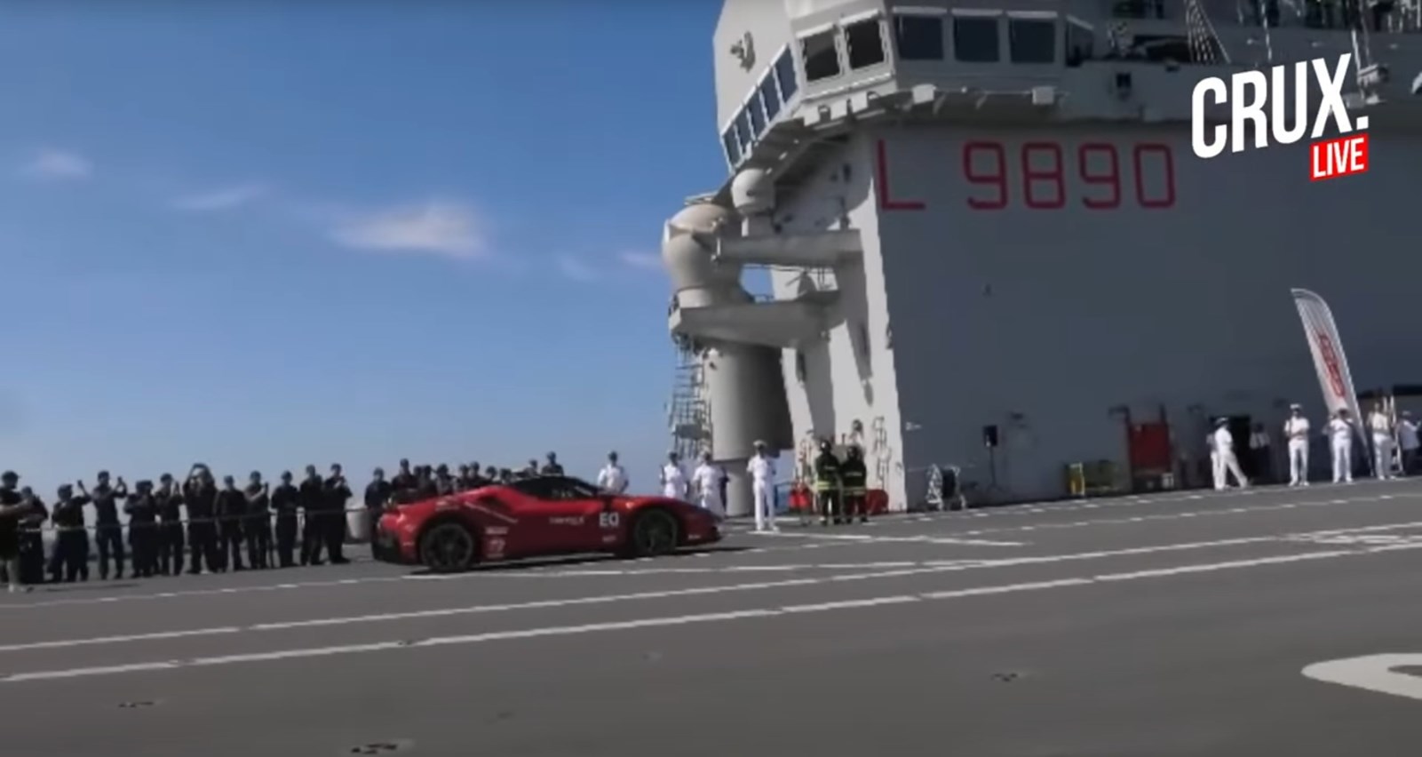 Ferrari SF90 ρεκόρ αεροπλανοφόρο
