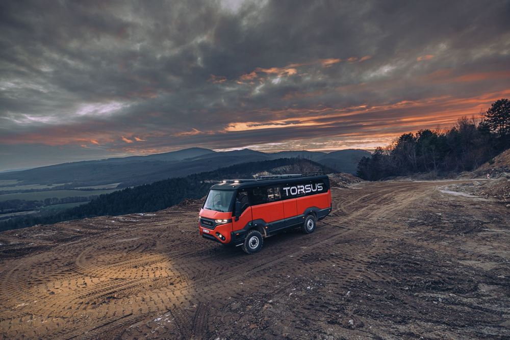 Torsus Praetorian εκτός δρόμου λεωφορείο off road 4x4