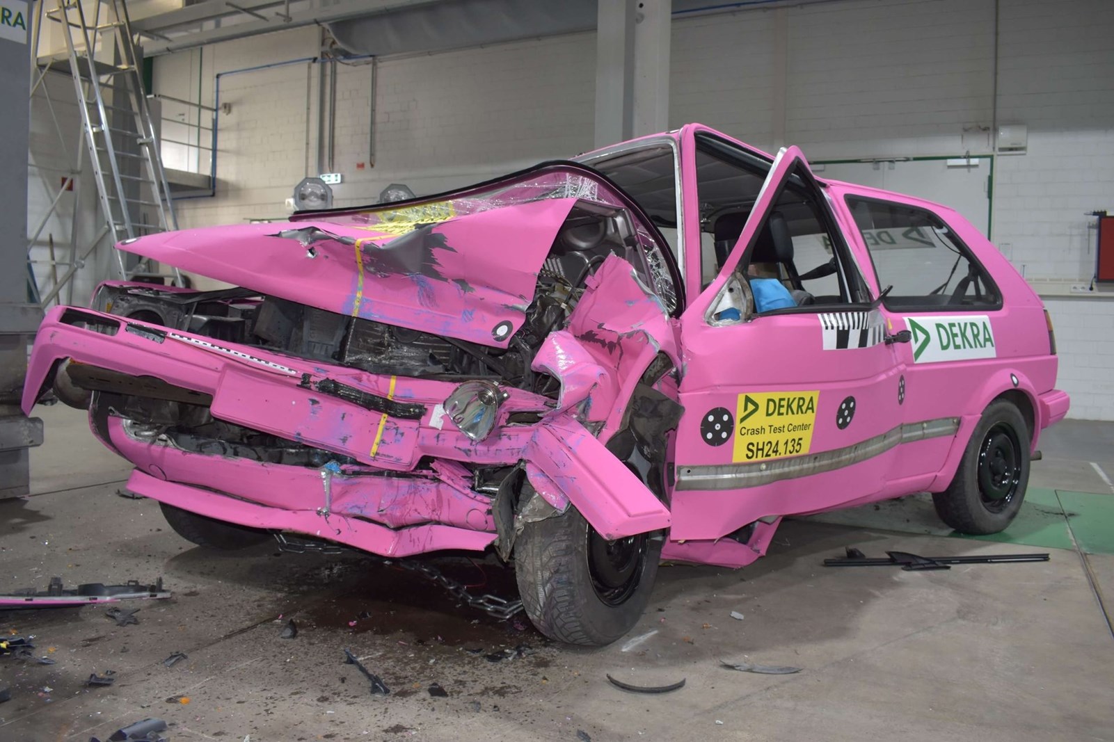 Dekra Golf II crash test
