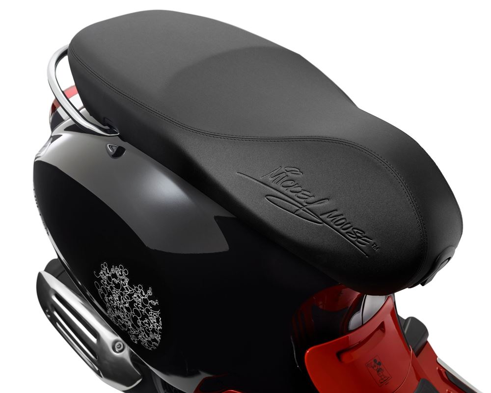 Disney Mickey Mouse ekdosi Vespa