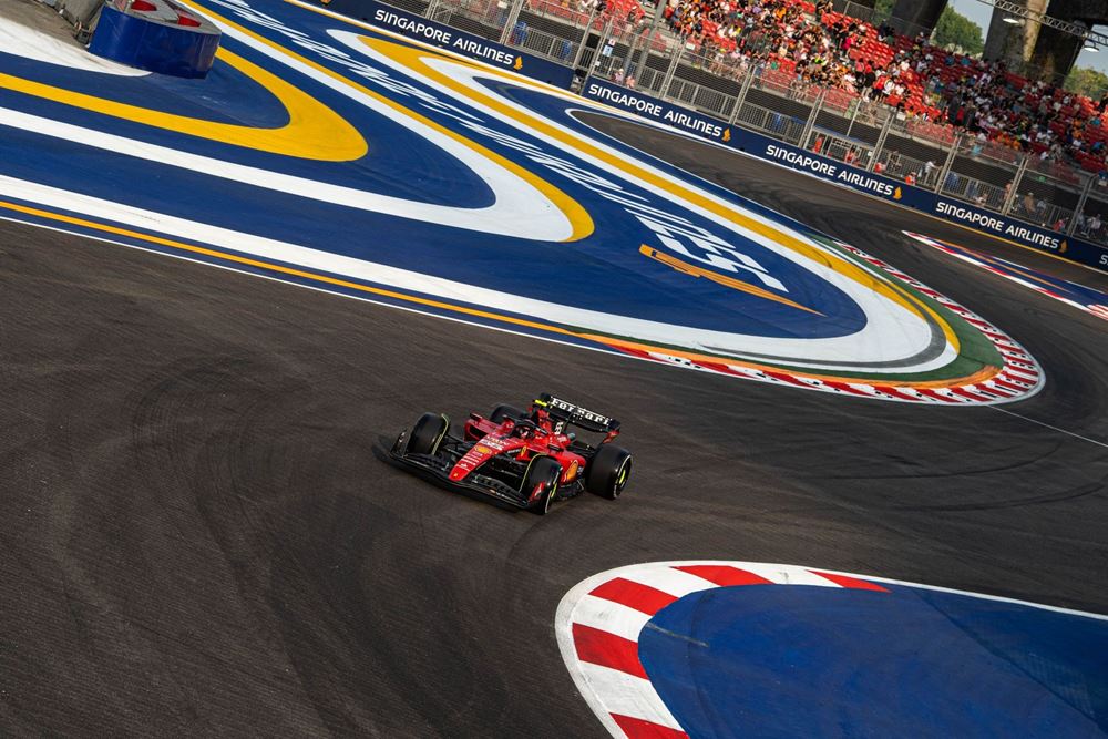 F1 GP Σιγκαπούρης Carlos Sainz νικητής