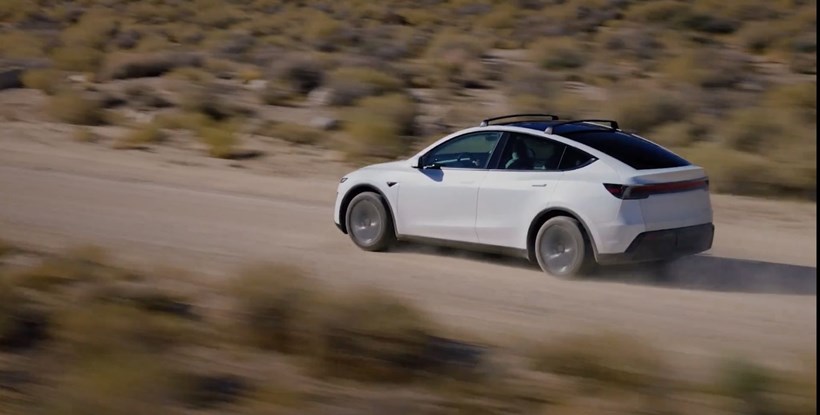 Tesla Model Y 2025