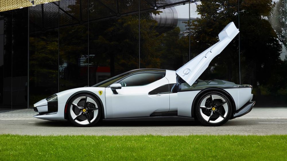 Ferrari SC40