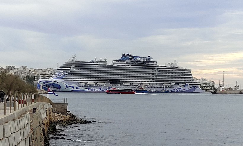 Norwegian Viva κρουαζιερόπλοιο με πίστα καρτ