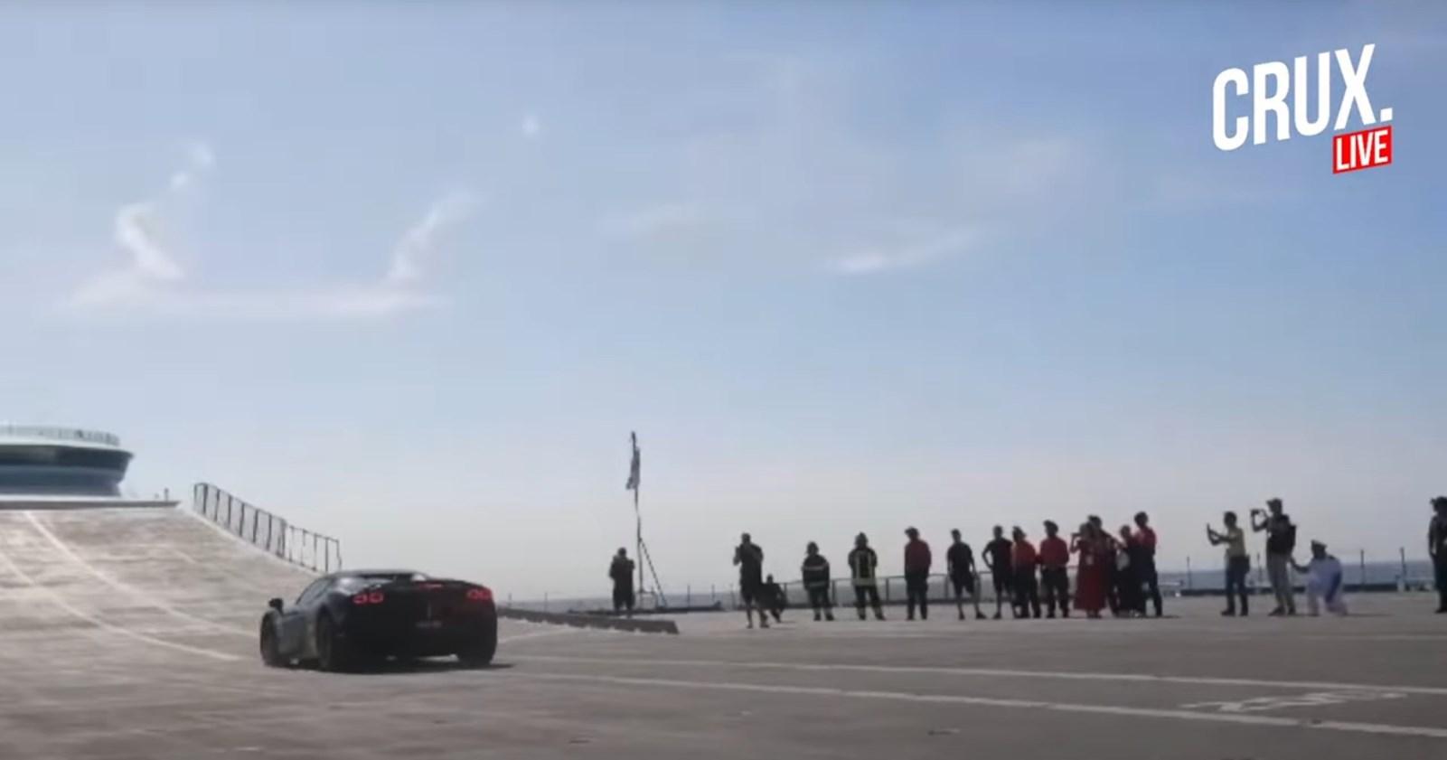 Ferrari SF90 ρεκόρ αεροπλανοφόρο