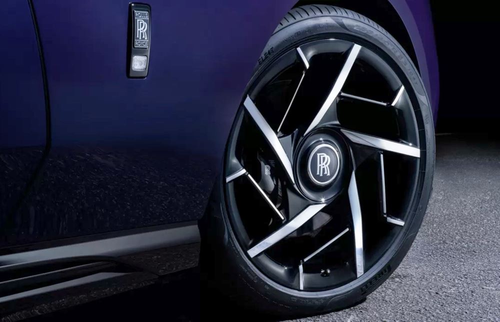 Rolls Royce Black Bagde Spectre