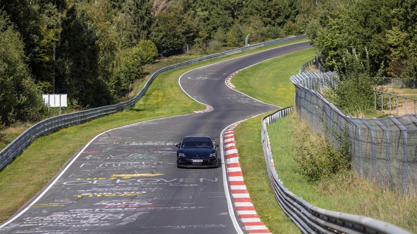 Porsche Taycan Nurburgring ρεκόρ