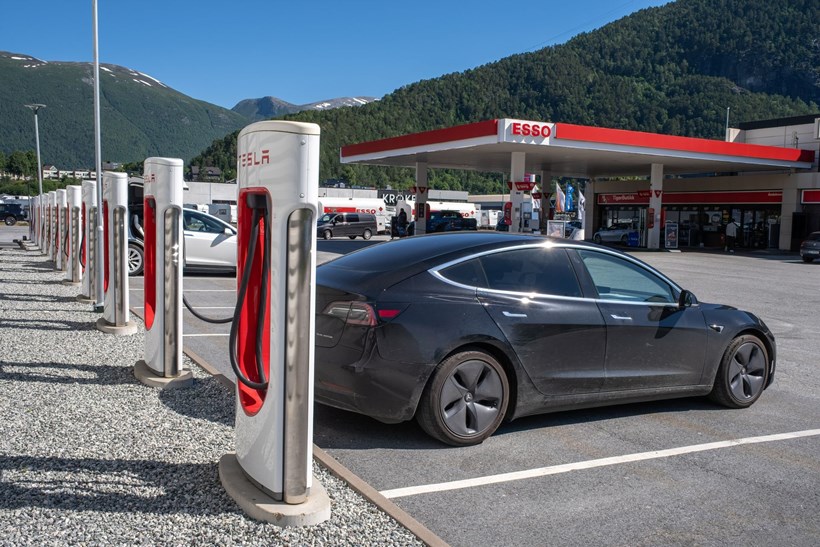 Tesla supercharger station
