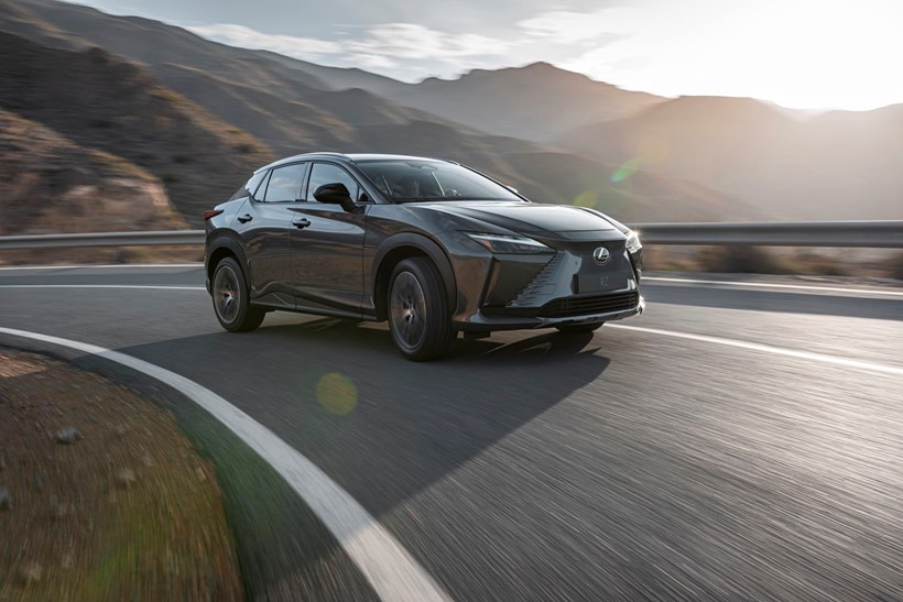 Lexus RZ450e