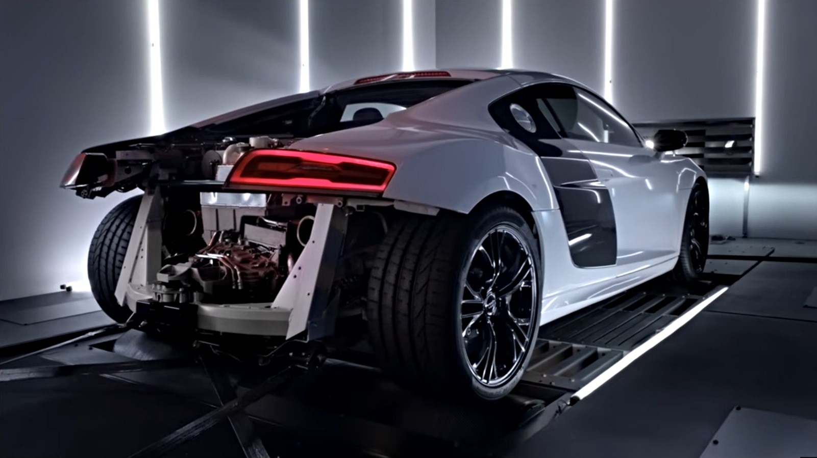 Audi R8 V10 διαφήμιση