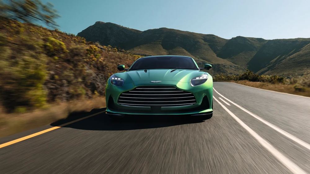 Aston Martin DB12 2023
