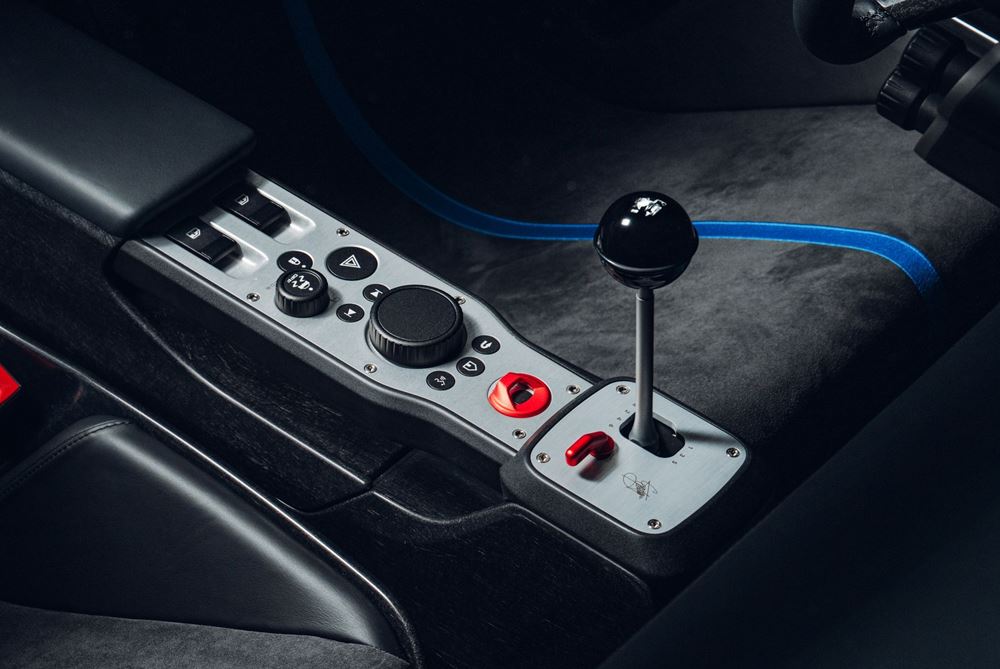 GMA T.33 Spider V12