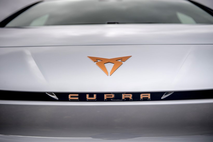 Cupra Logo λογότυπο σε αυτοκίνητο
