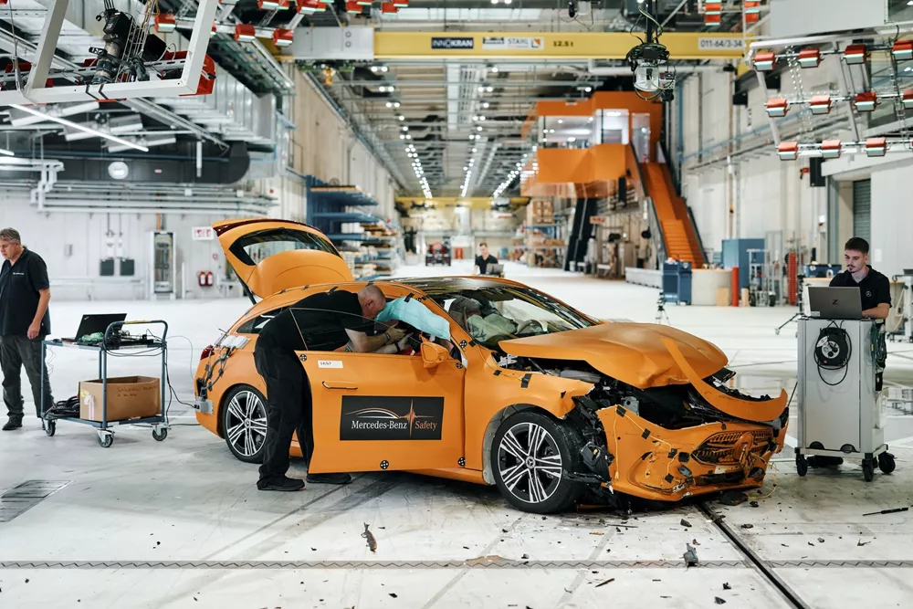 Mercedes CLA crash test
